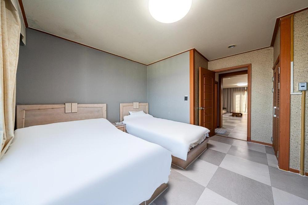 โอเชียนวิว รีซอร์เทล Hotel โพเรียง ภายนอก รูปภาพ