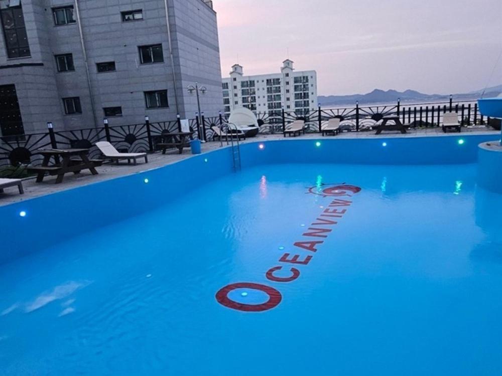 โอเชียนวิว รีซอร์เทล Hotel โพเรียง ภายนอก รูปภาพ