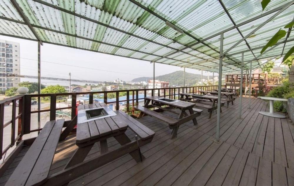 โอเชียนวิว รีซอร์เทล Hotel โพเรียง ภายนอก รูปภาพ
